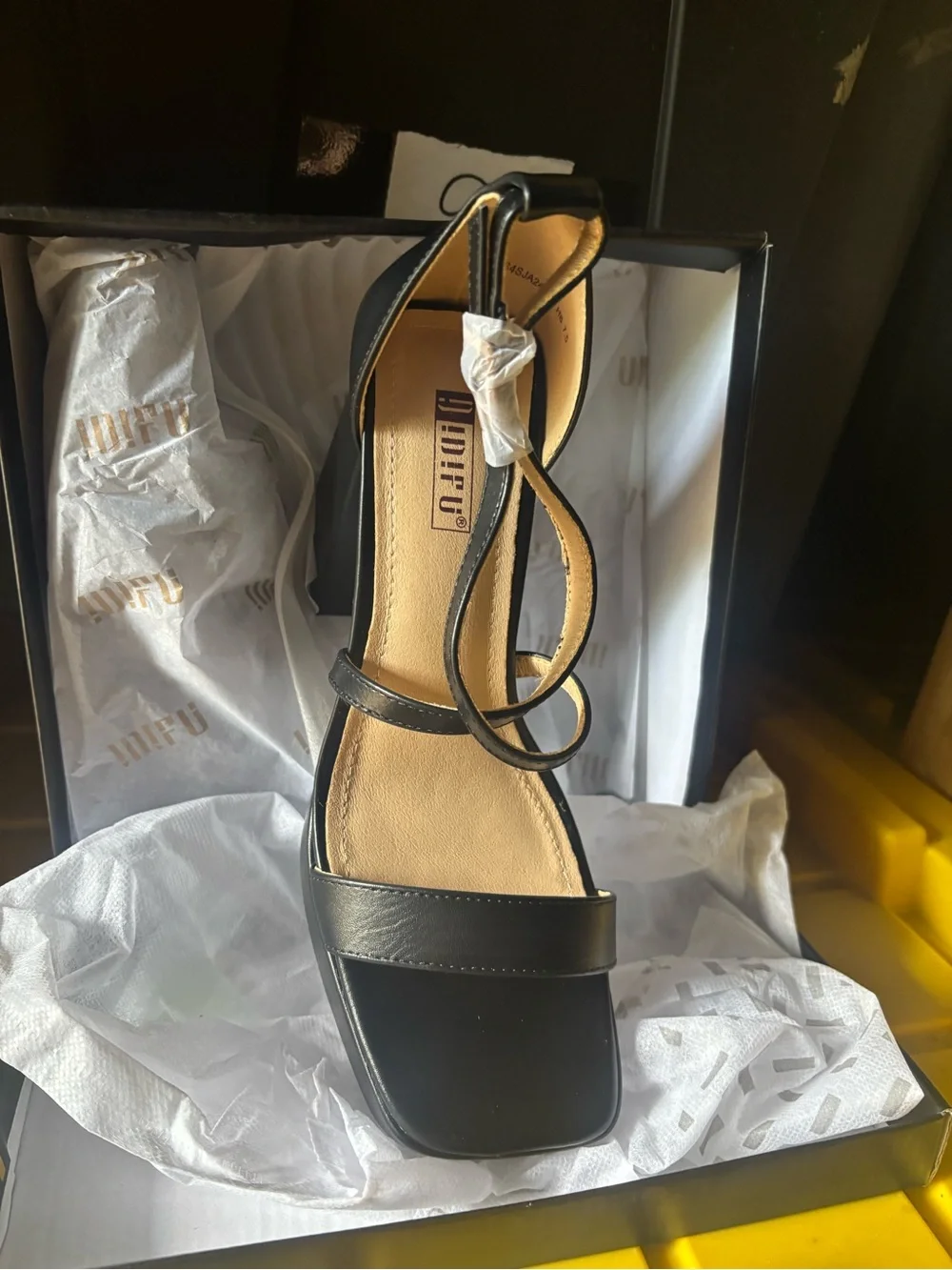 IDIFU Black Platform Sandal with Ankle Strap